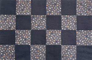 Kennel Quilt 24 Patch Black Gray